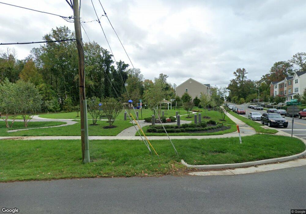 18428 Old Triangle Rd, Triangle, VA 22172 - photo 1