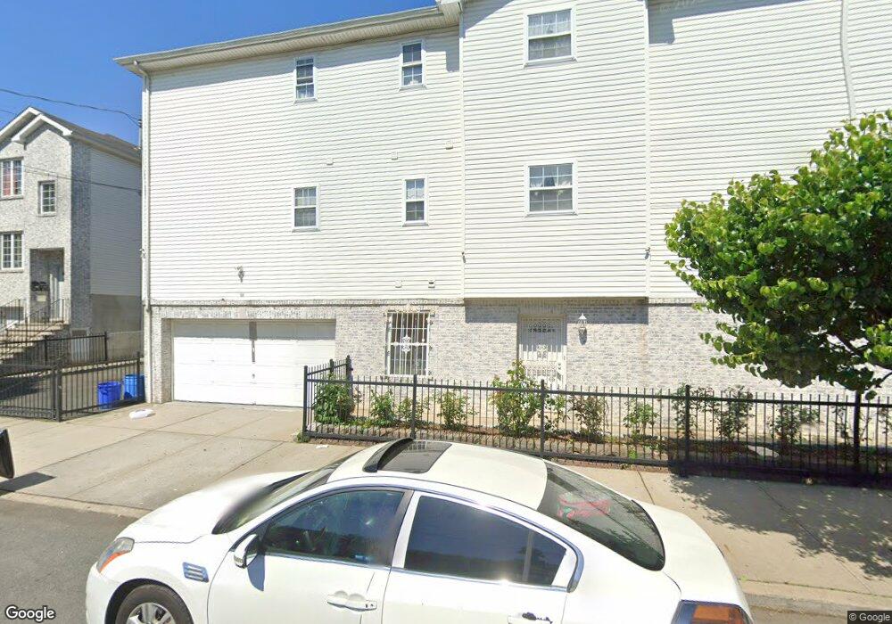 156-158 Berkeley Ave, Newark, NJ 07107 - photo 1