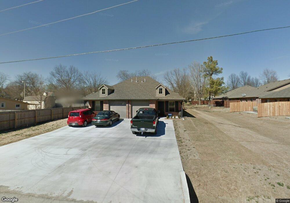 728 E 4th St, Claremore, OK 74017 - photo 1