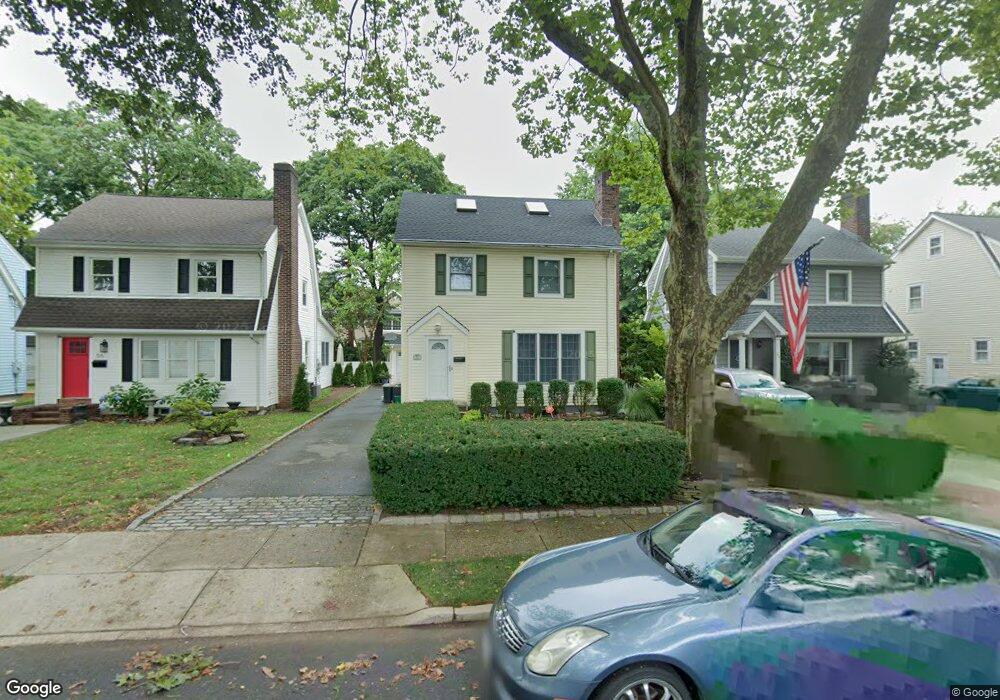 57 Cambridge Ave, Garden City, NY 11530 - photo 1