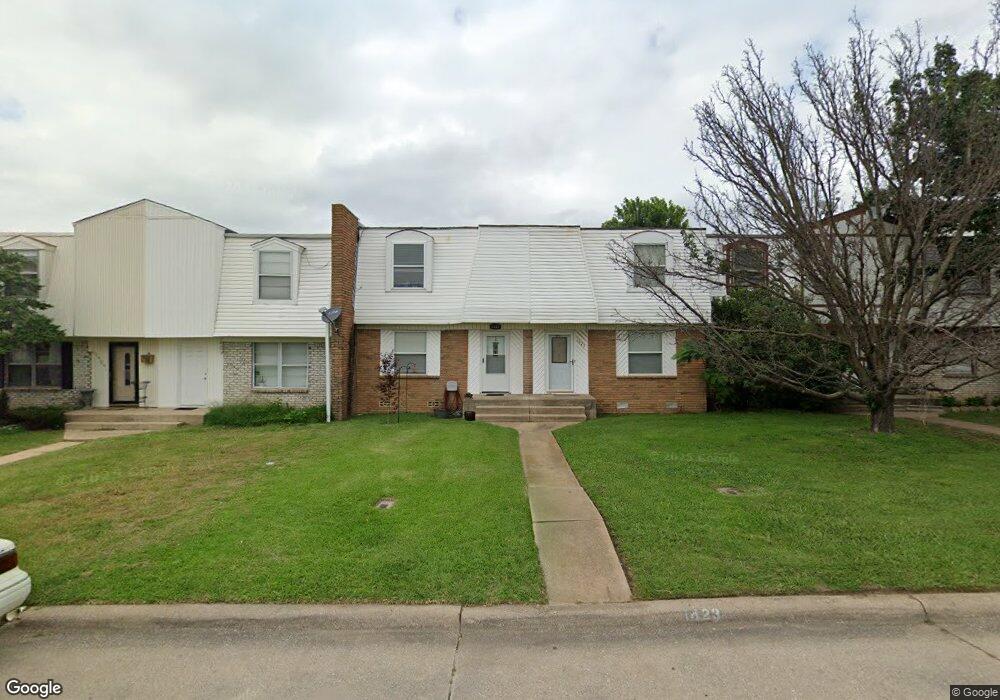 1426 Stoneridge Manor, Ardmore, OK 73401 - photo 1