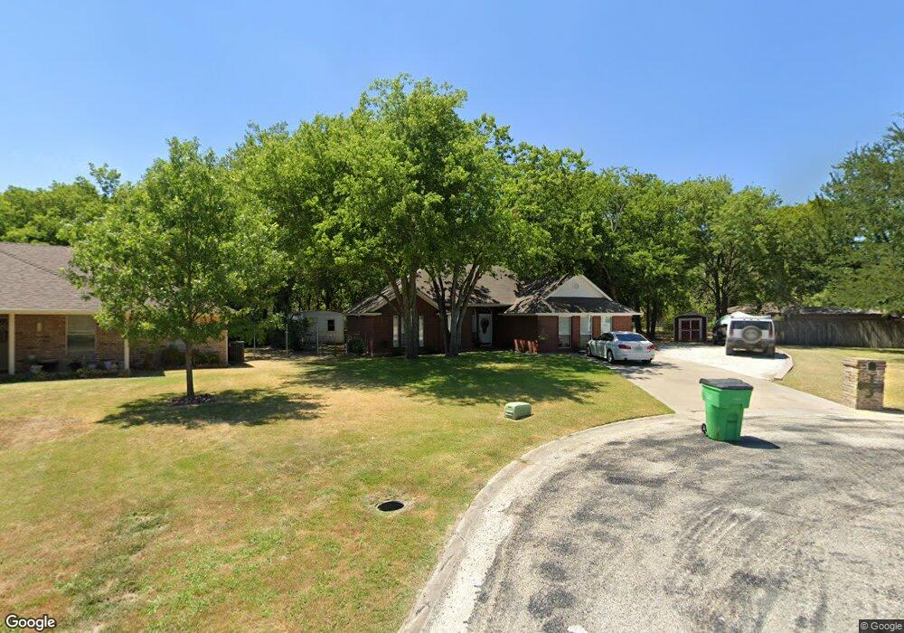1007 Oxford Dr, Gainesville, TX 76240 - photo 1