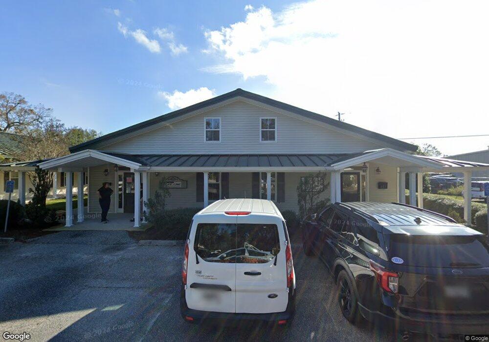 409 Eh Ct unit B, Brunswick, GA 31520 - photo 1