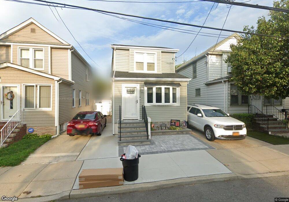 9248 246th St, Floral Park, NY 11001 - photo 1