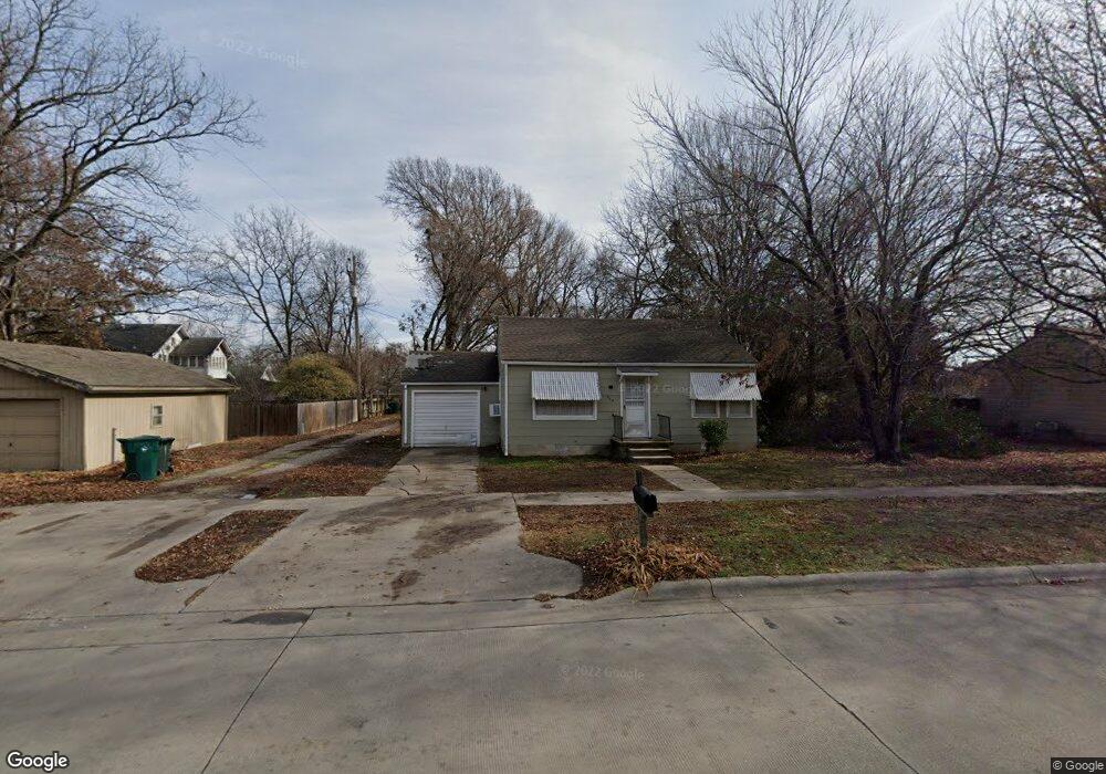 714 S 13th St, Parsons, KS 67357 - photo 1