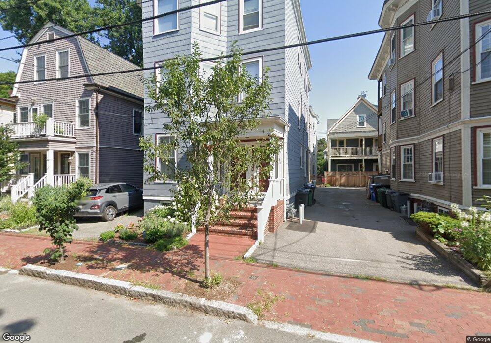 45 Sacramento St unit 3        45, Cambridge, MA 02138 - photo 1