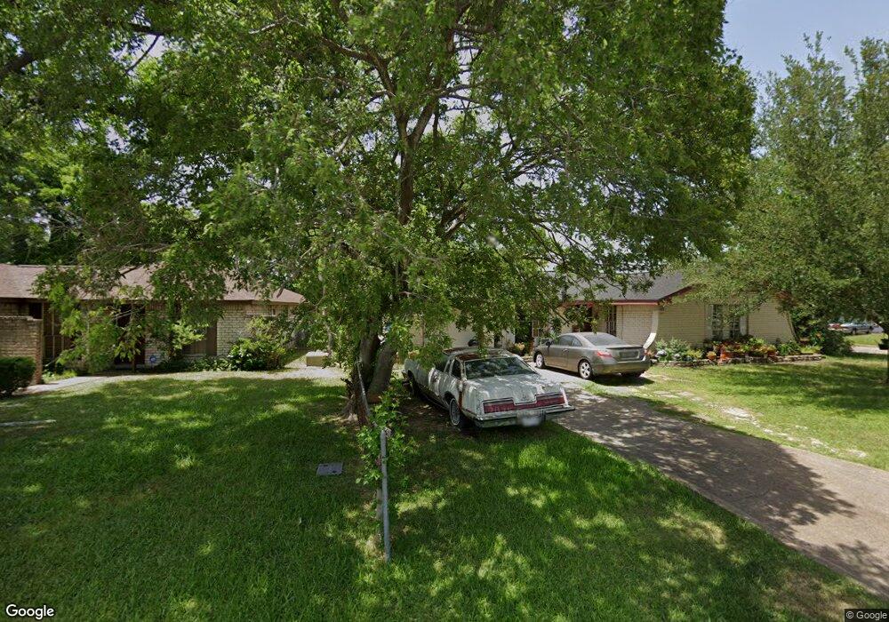 802 Grenshaw St, Houston, TX 77088 - photo 1