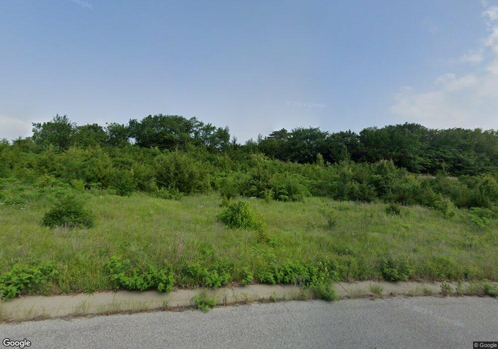 6404 SW 46th St, Topeka, KS 66610 - photo 1