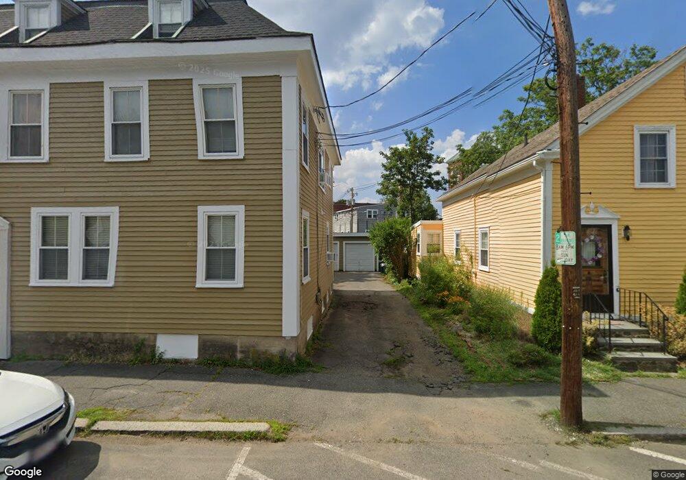 271 Washington St unit 1st right, Marblehead, MA 01945 - photo 1