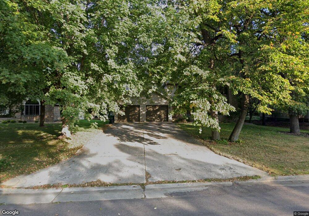 10 Jonathan Dr, New Ulm, MN 56073 - photo 1