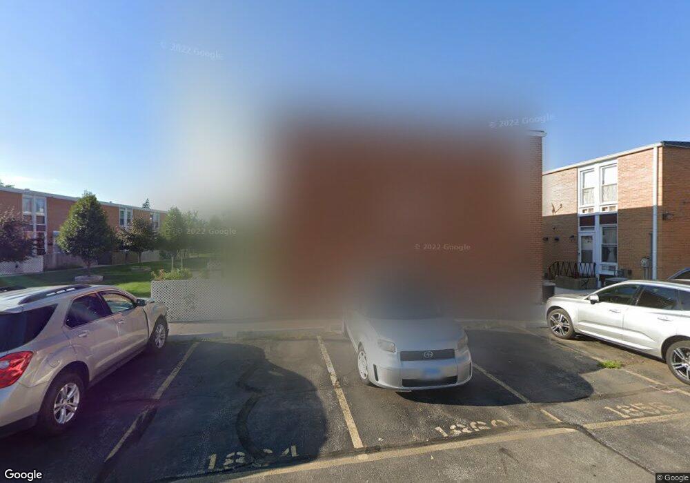 1871 Pine Ct, Des Plaines, IL 60018 - photo 1