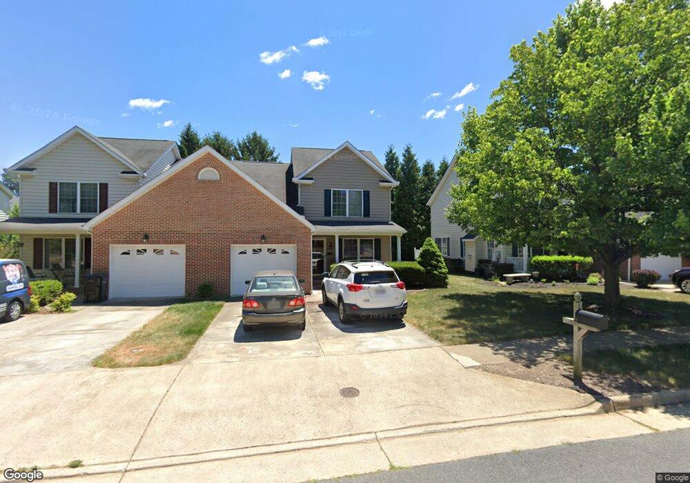 2058 Honeysuckle Ln, Winchester, VA 22601 - photo 1