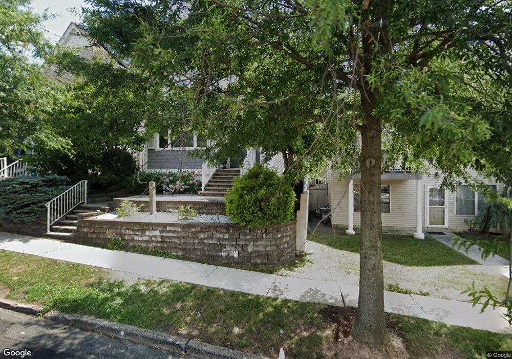 426 Page Ave unit Floor 2, Lyndhurst, NJ 07071 - photo 1