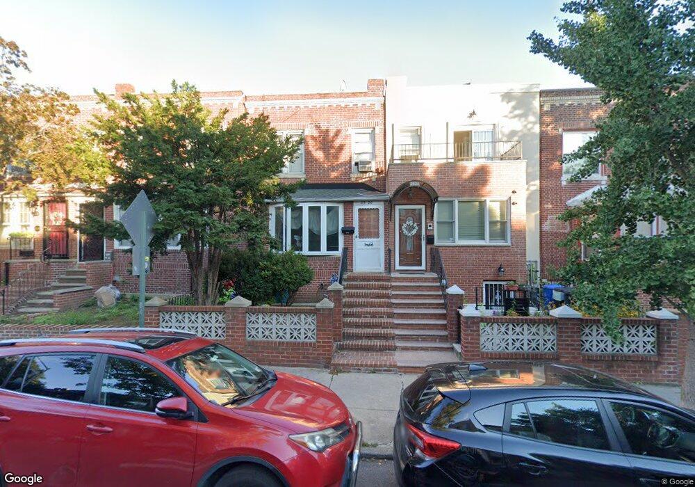 2526 37th St, Astoria, NY 11103 - photo 1