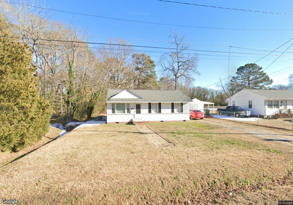916 Oakley Ave, Roanoke Rapids, NC 27870 - photo 1