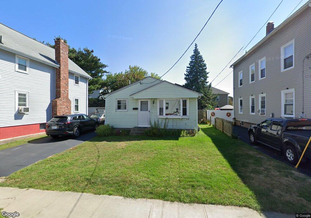 11 Pierce St, Pawtucket, RI 02860 - photo 1