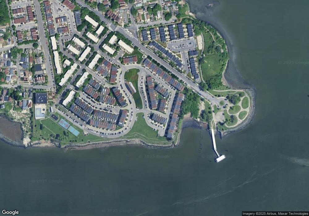 162 Surf Dr unit 488, Bronx, NY 10473 - photo 1