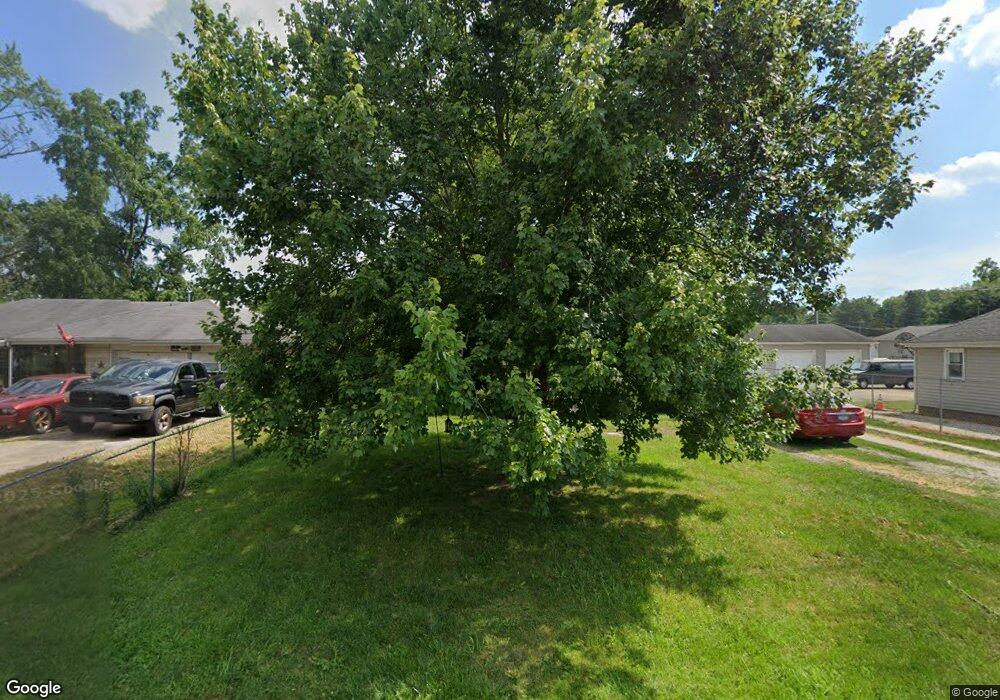 325 E 28th St, Muncie, IN 47302 - photo 1