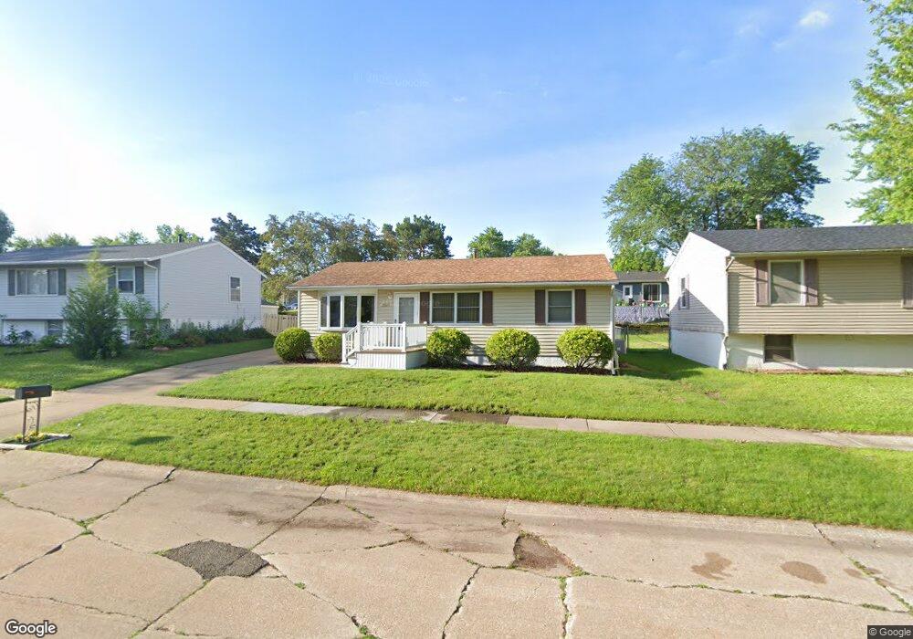 2223 W 55th St, Davenport, IA 52806 - photo 1