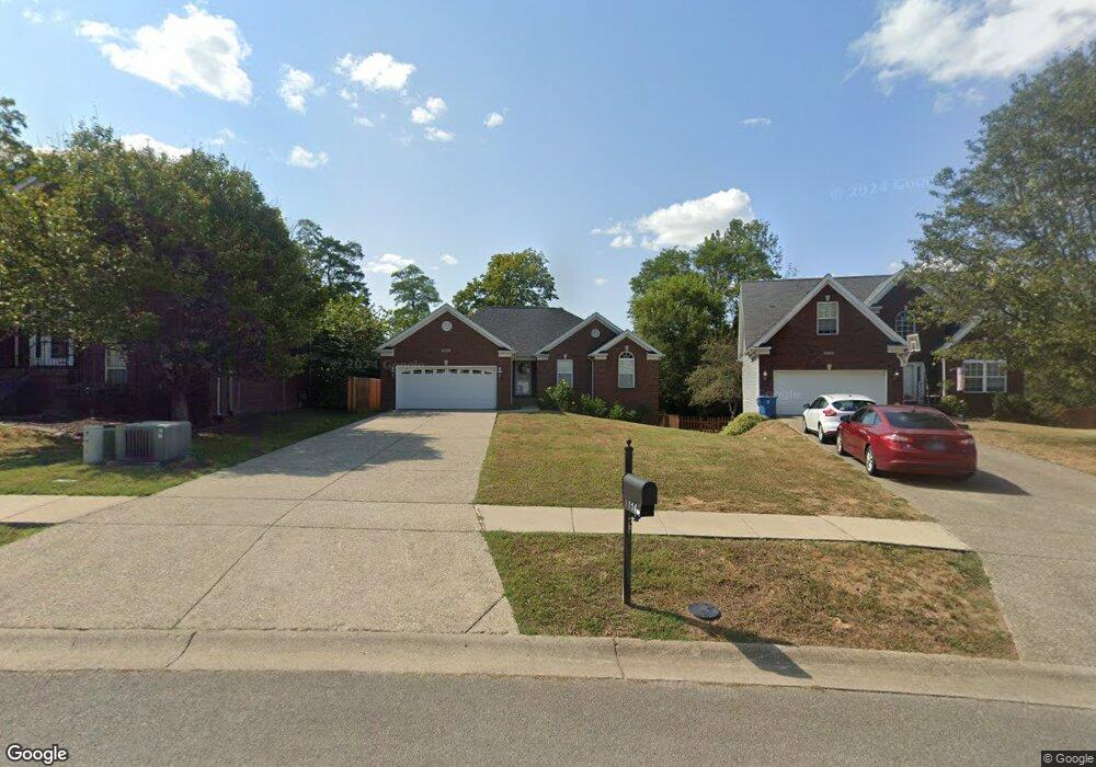 9114 Fox Chase Rd, Louisville, KY 40228 - photo 1