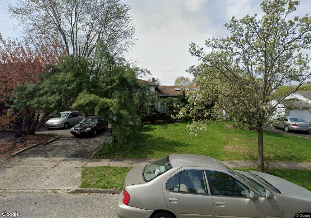 12 Ott Place, ComMacK, NY 11725 - photo 1