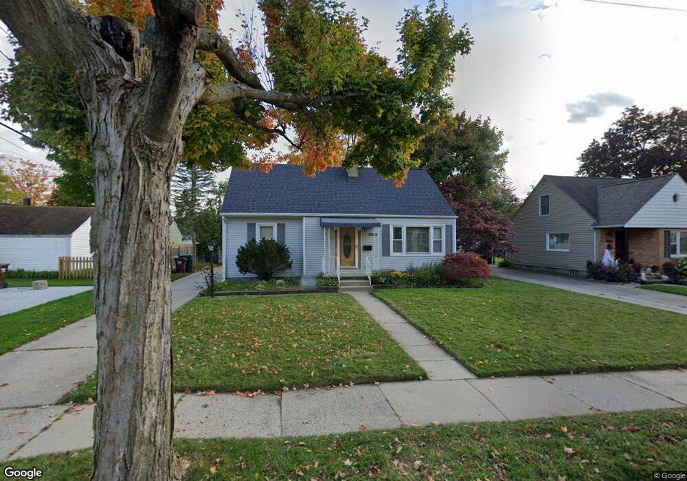 1715 Pingree St, Lansing, MI 48910 - photo 1