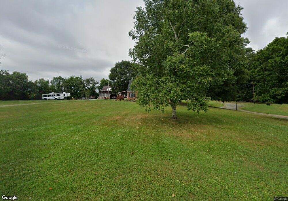 134 Dalewood Dr, Johnson City, TN 37601 - photo 1