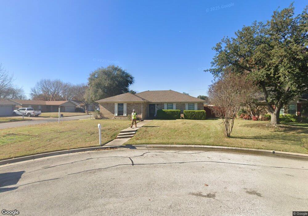 5801 Shamrock Ct, North Richland Hills, TX 76180 - photo 1