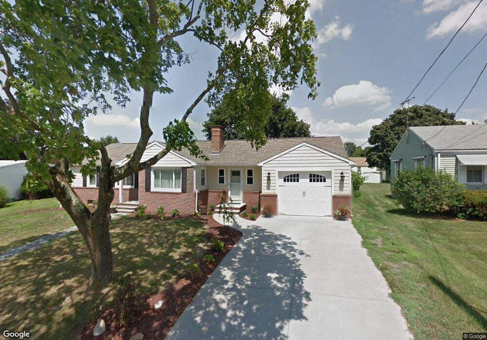 18 Buttonwood Dr, Cranston, RI 02920 - photo 1