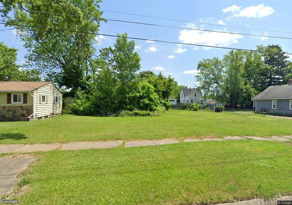 2015 Burr Blvd, Flint, MI 48503 - photo 1