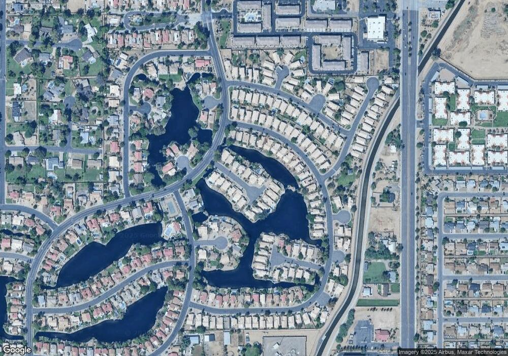 1722 E Commonwealth Cir, Chandler, AZ 85225 - photo 1