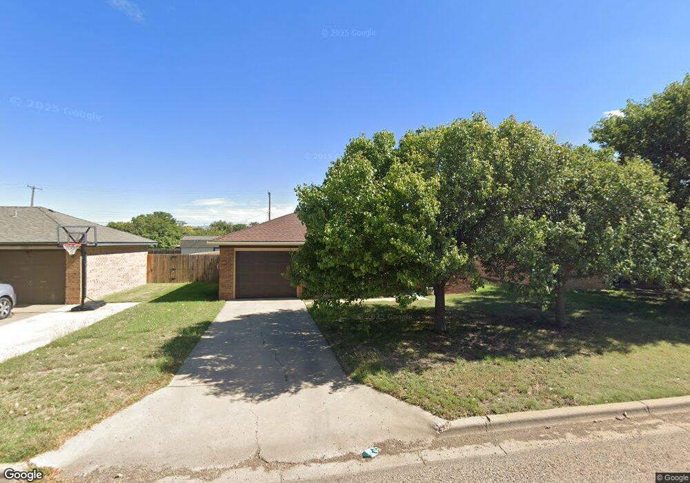 606 Oak Ave, Dumas, TX 79029 - photo 1