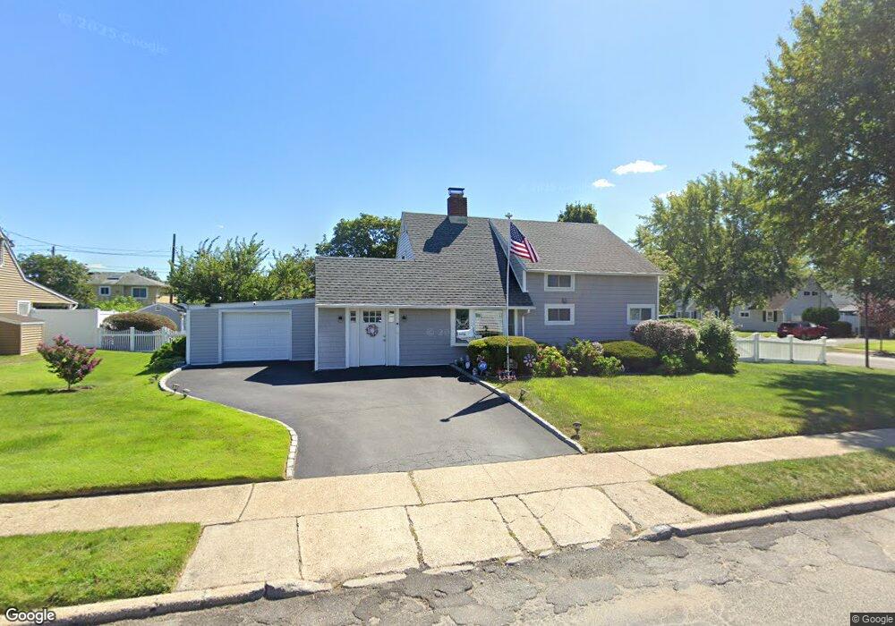 169 Red Maple Dr E, Levittown, NY 11756 - photo 1