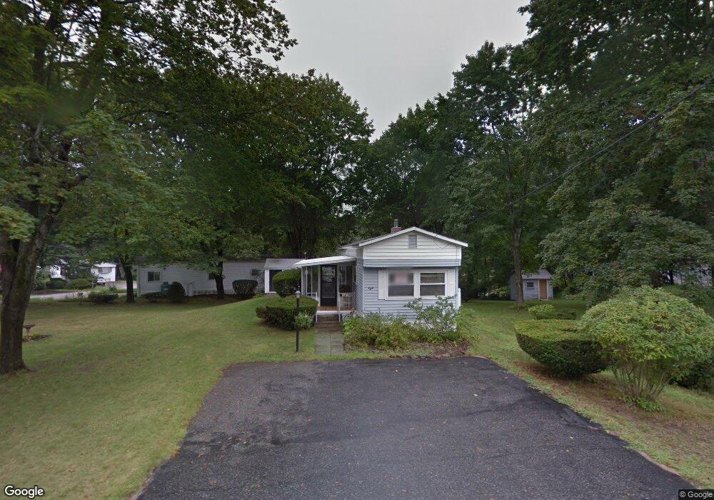 8 Plainfield Ln, Nashua, NH 03062 - photo 1