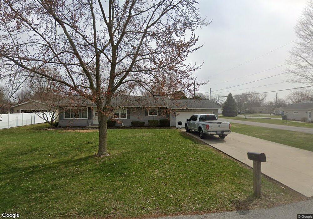 302 Pine St, Columbus Grove, OH 45830 - photo 1