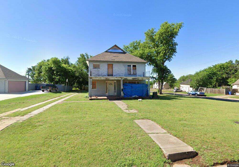 705 E Springer Ave, Guthrie, OK 73044 - photo 1
