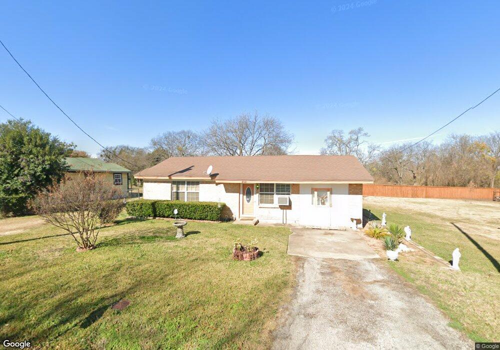 802 Loggins St, Ennis, TX 75119 - photo 1