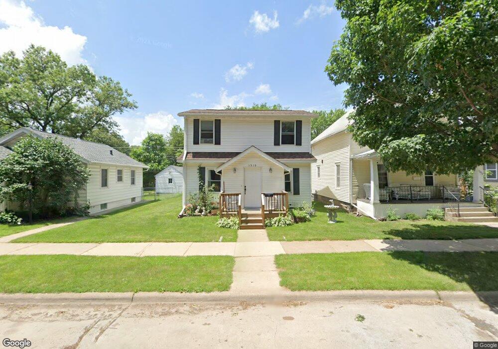 1510 N St SW, Cedar Rapids, IA 52404 - photo 1