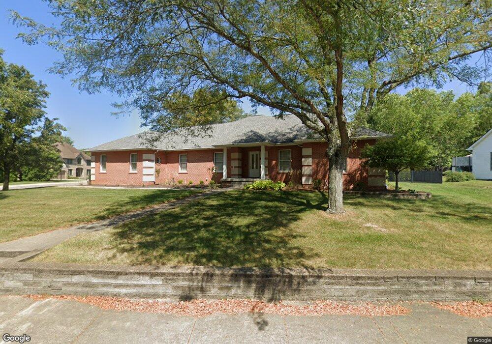 5412 Redbird Dr, Columbus, IN 47201 - photo 1