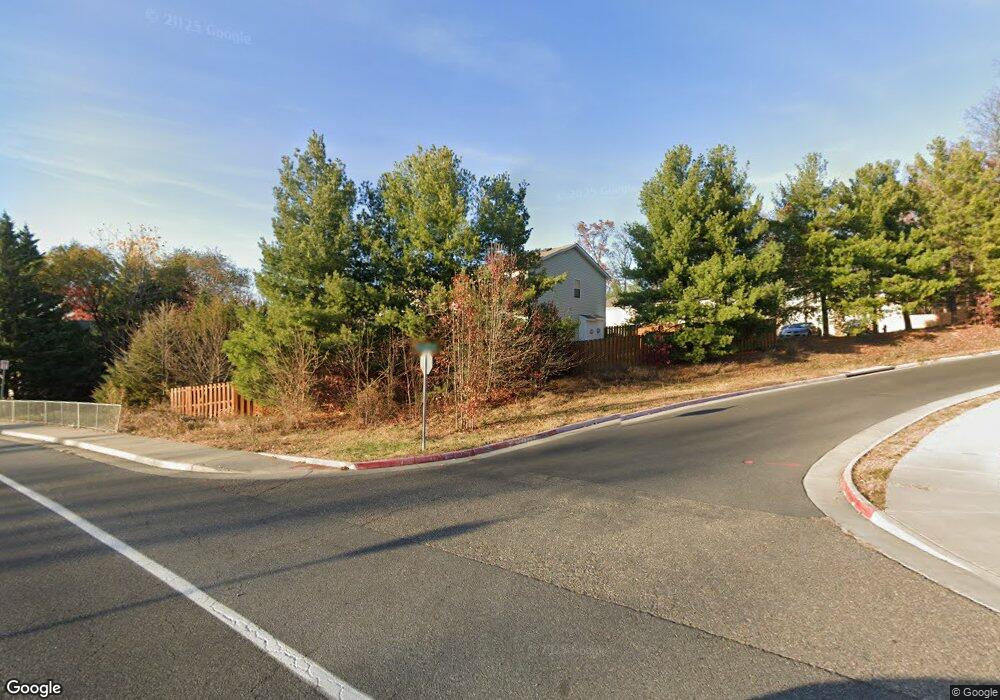 575 Stonewall Dr, Harrisonburg, VA 22801 - photo 1