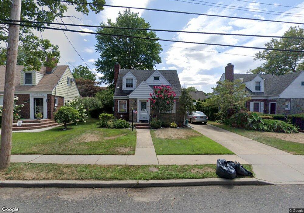 579 Adams Ave, West Hempstead, NY 11552 - photo 1