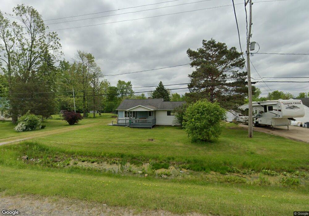 5093 W Coldwater Rd, Flint, MI 48504 - photo 1