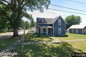 1082 Davis St, Barry, IL 62312