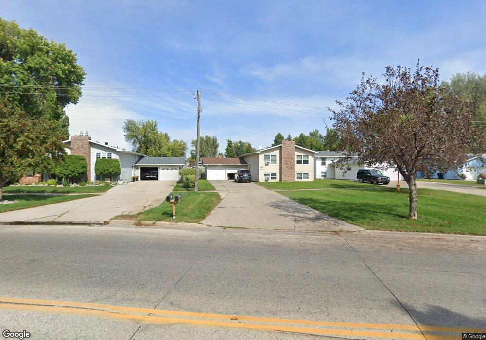 1922 24th Ave S, Grand Forks, ND 58201 - photo 1