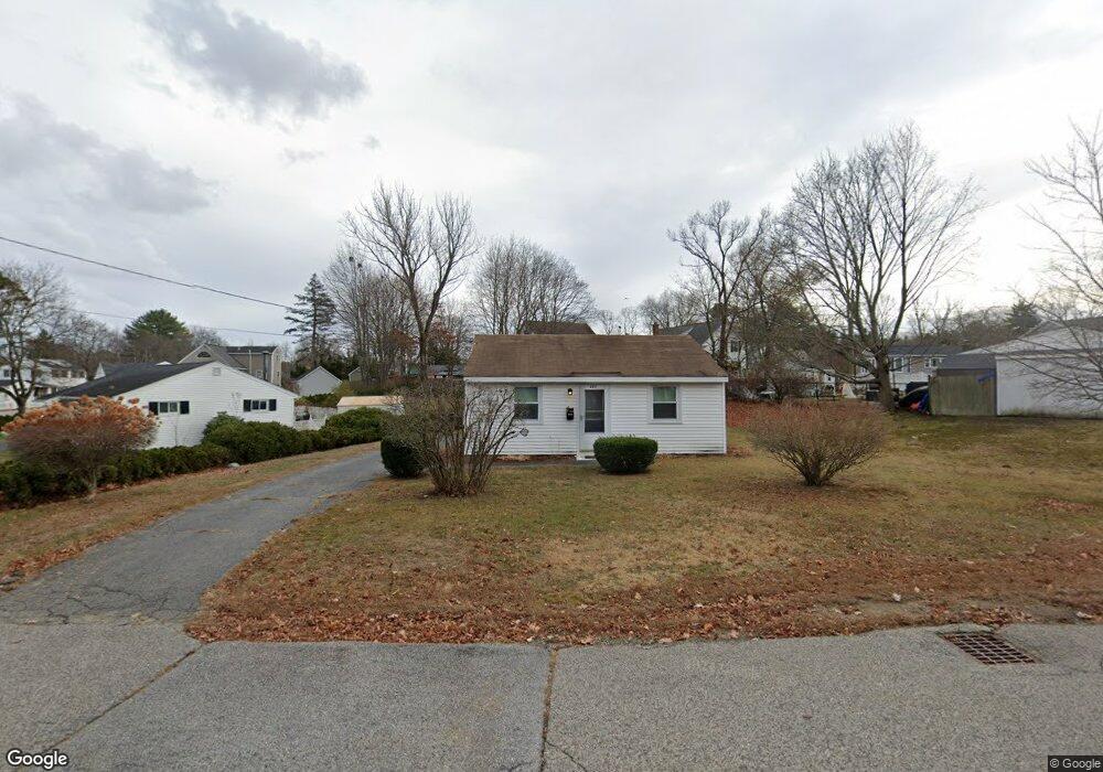 207 Holly Ln, Portsmouth, NH 03801 - photo 1