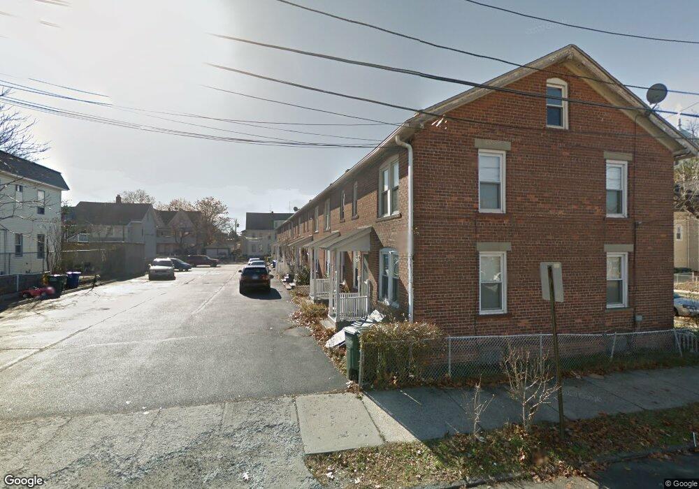 704 Brooks St, Bridgeport, CT 06608 - photo 1