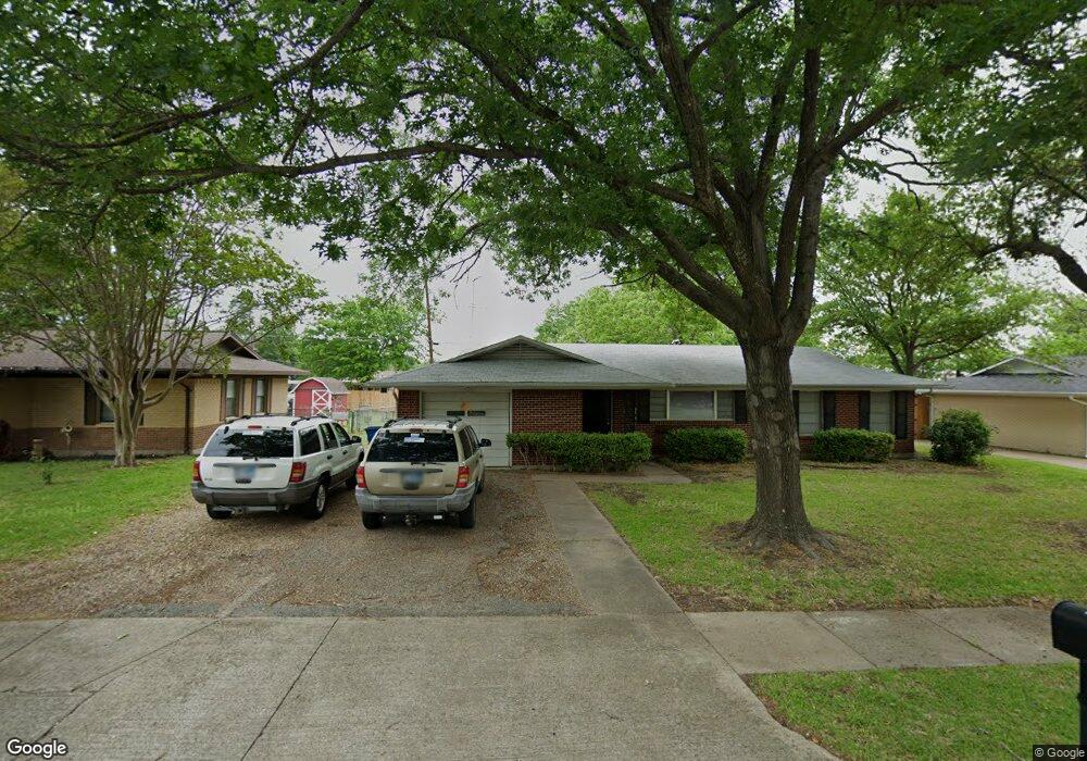 1106 Sunset Dr, Ennis, TX 75119 - photo 1
