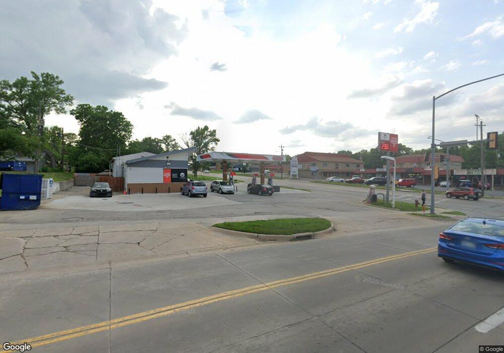 3101 SW 29th St, Topeka, KS 66614 - photo 1