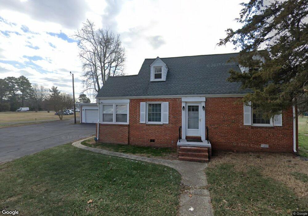 223 Berkley St, Ashland, VA 23005 - photo 1