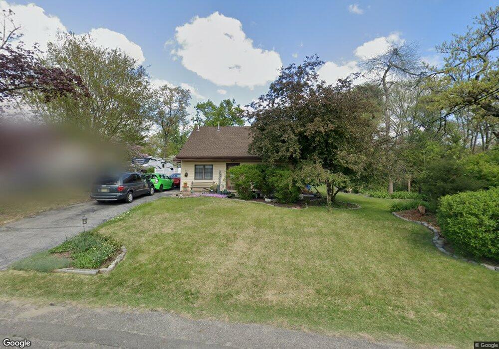 319 Linden Ln, Mount Laurel, NJ 08054 - photo 1